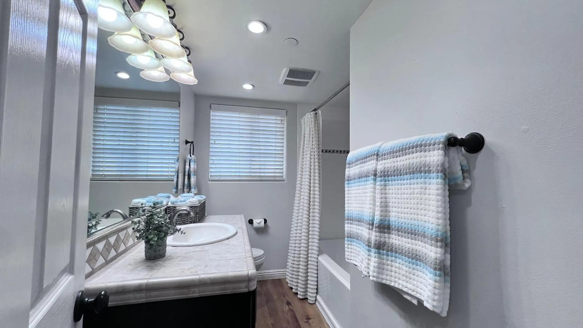 Lovely Anaheim Pool Home 1 Mile To Disney